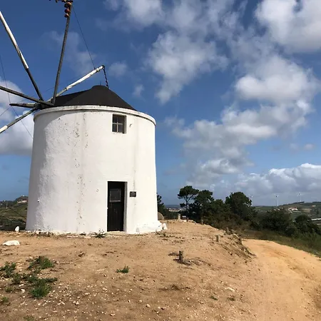 Portuguese Village - Fast Wifi - Near Beaches Freiria