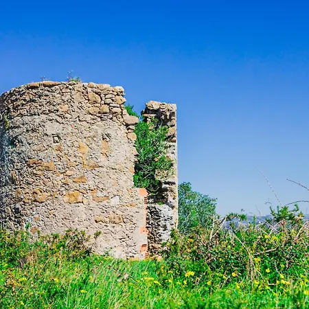 Portuguese Village - Fast Wifi - Near Beaches Daire *
