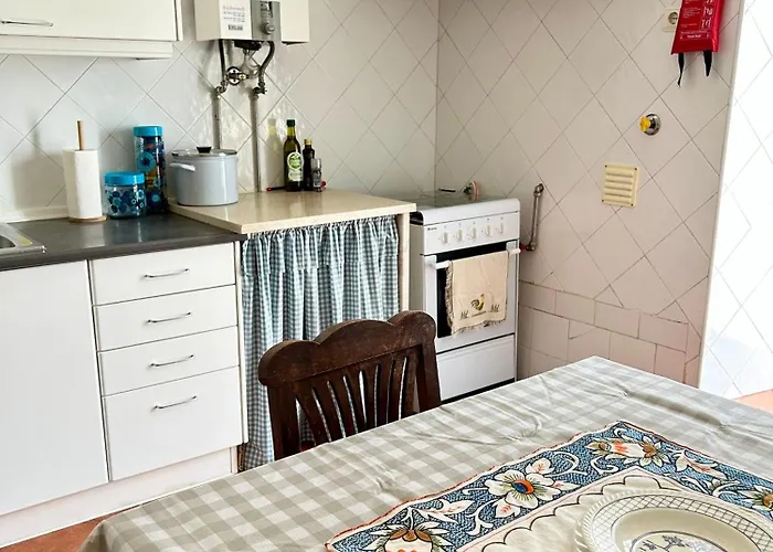 Portuguese Village - Casa Martins No.54 アパート Freiria